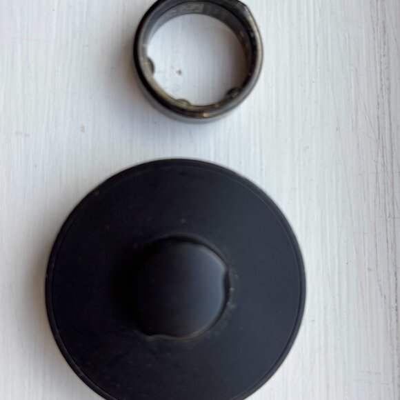 Ōura Ring Size 9 - Picture 2 of 6
